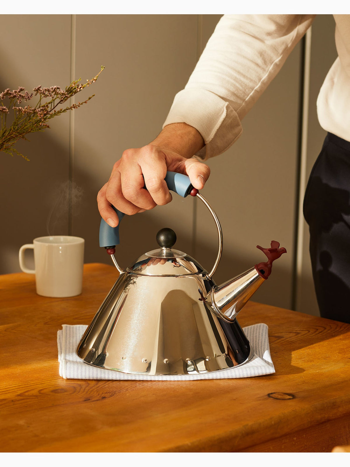 9093 Kettle with Bird Whistle, Black, Alessi (2)