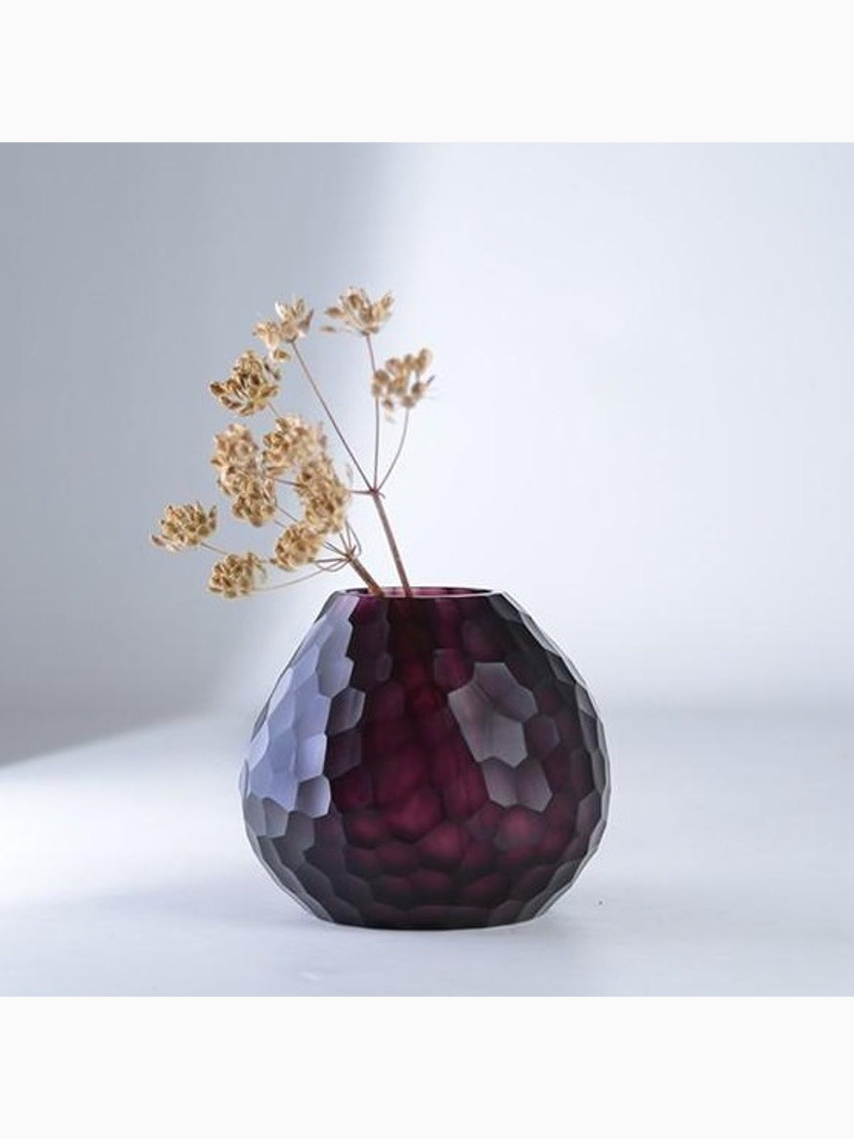 Otavalo Round Vase, Light Amethyst / Dark Amethyst, GUAXS (2)