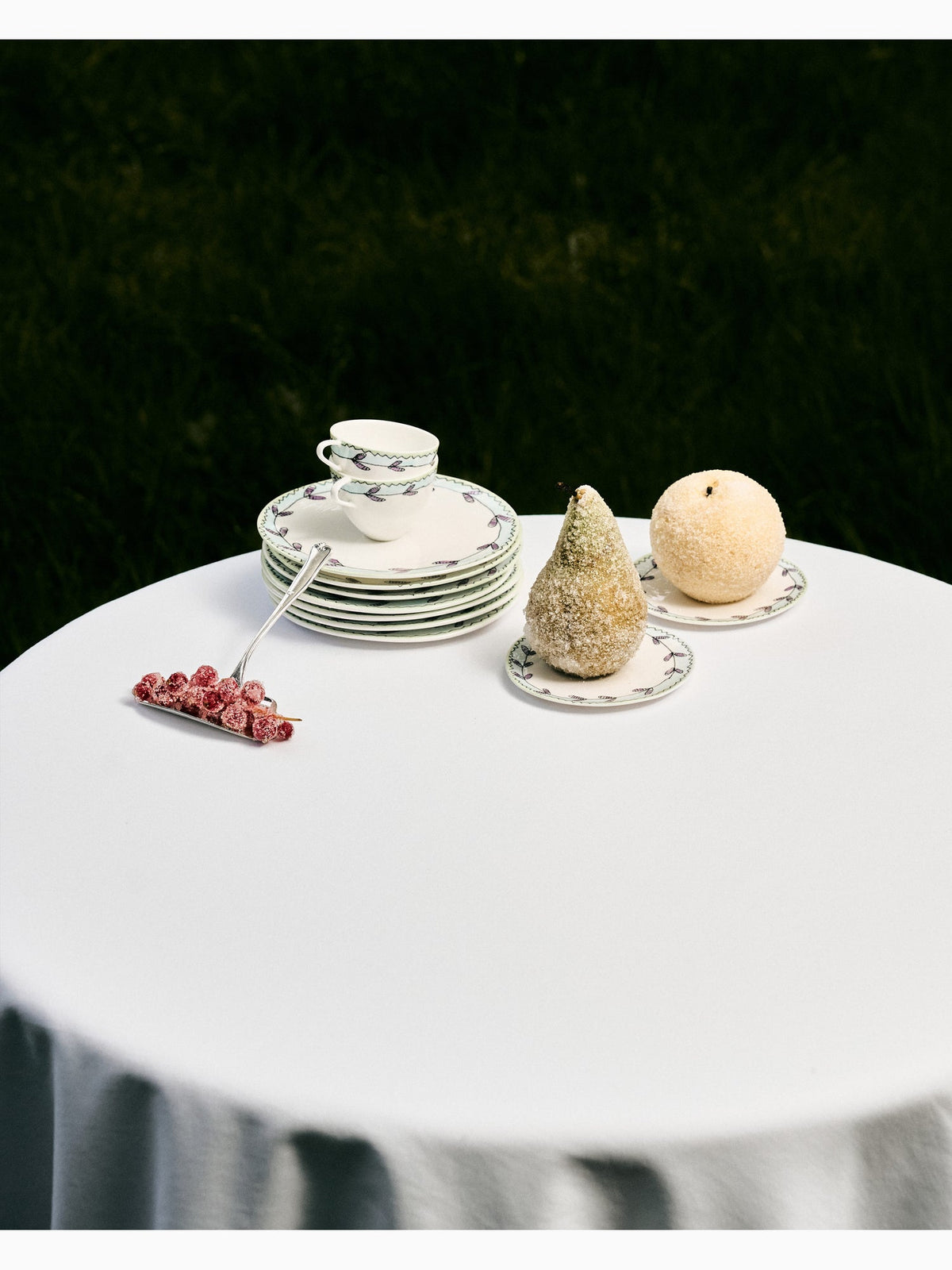 Midnight Flowers Plate XS, Blossom Milk, Serax (2)