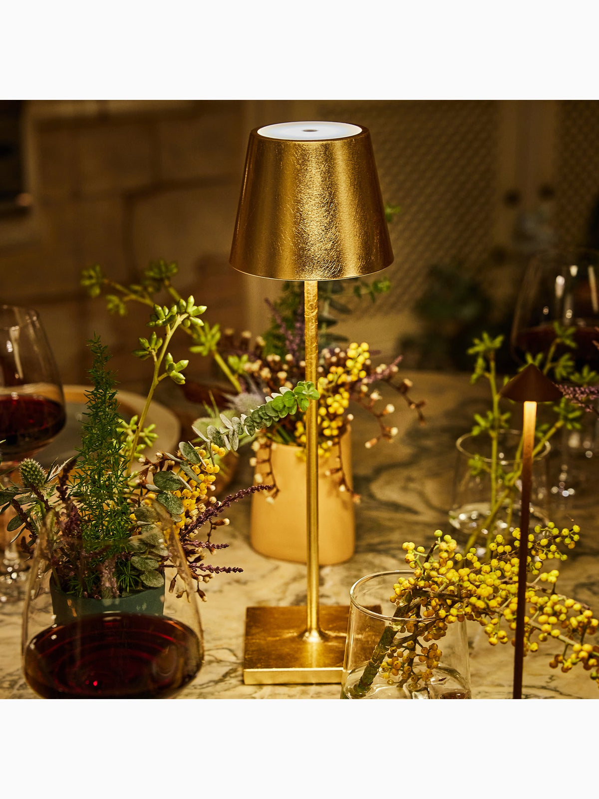 Poldina Pro Table Lamp, Gold Leaf, Zafferano (4)