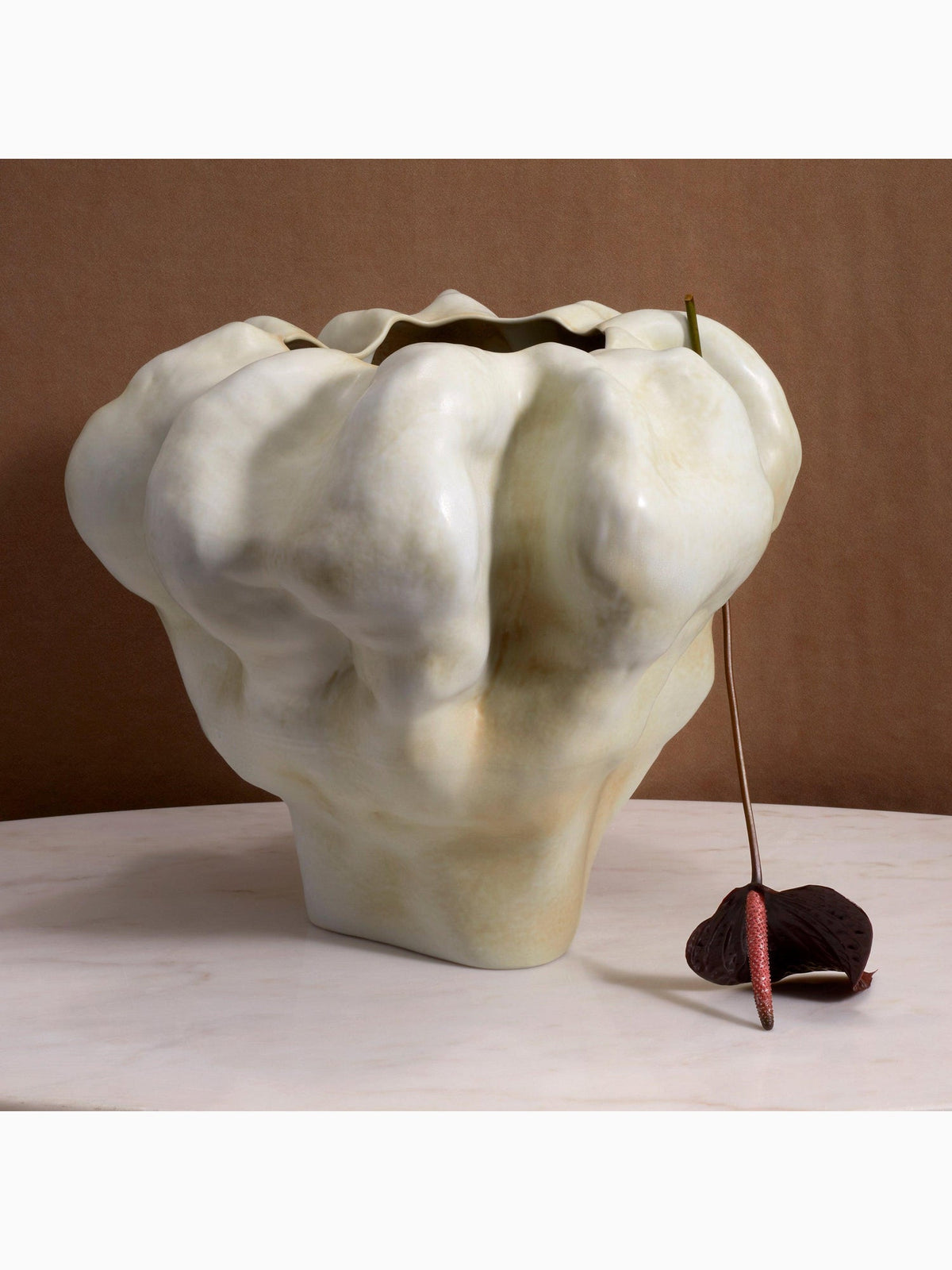 Timna Vase Short, Latte, L'Objet (2)